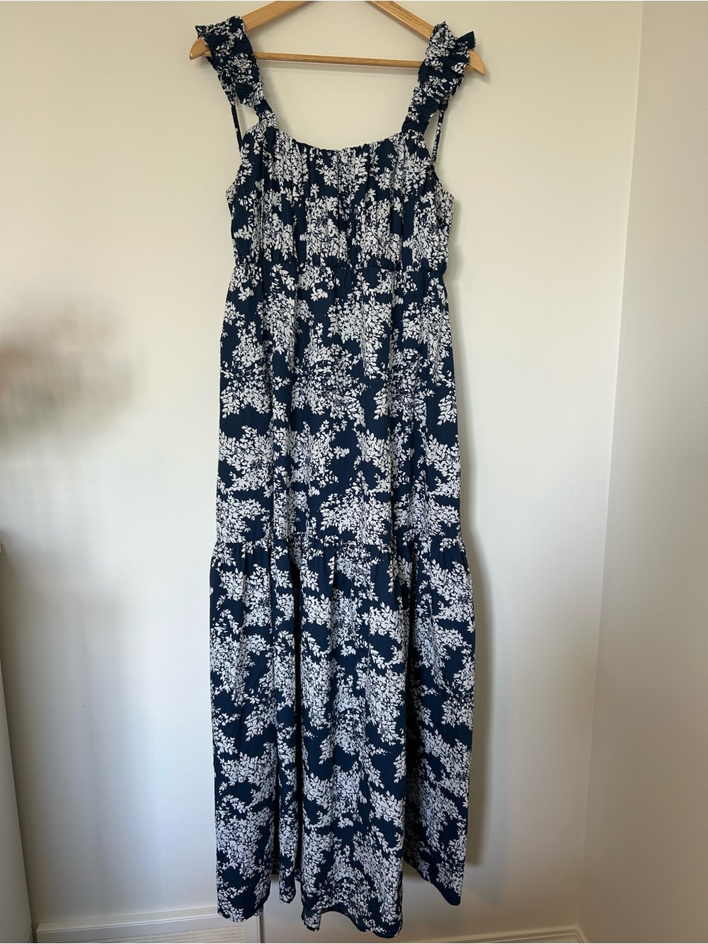 Abercrombie & Fitch Navy and White Floral Backless Maxi Dress